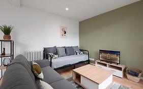 Spacieux T3 Avec 2 Parkings Gratuits Et 2 Balcons